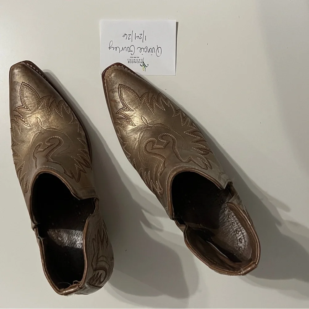Ariat Dixon Gold Metallic Ankle Boots - Picture 5 of 5